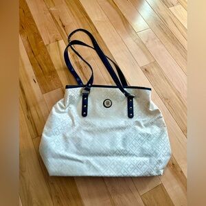 Tommy Hilfiger Purse